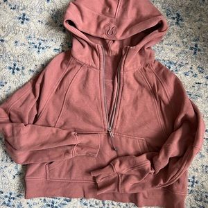 Lululemon Cropped Half Zip Scuba Size M/L